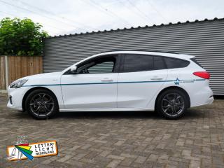 Subtiele en chique striping reclame auto.